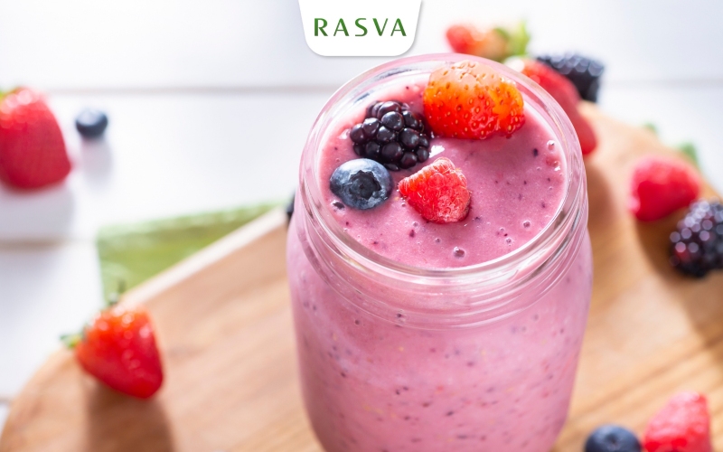 Nên bổ sung sinh tố trái cây và rau củ vào bữa sáng